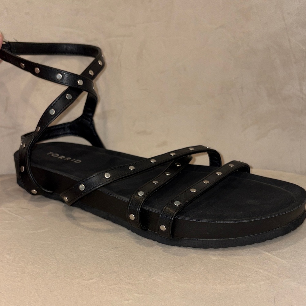 Torrid Black Studded Strappy Sandals 9.5 W NWOT - Picture 2 of 5